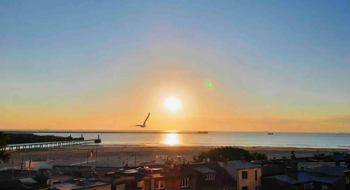 Bellevue -Appartement De Charme - Vue Imprenable Sur La Mer - Face A Nausicaa Булон сюр Мер Екстериор снимка